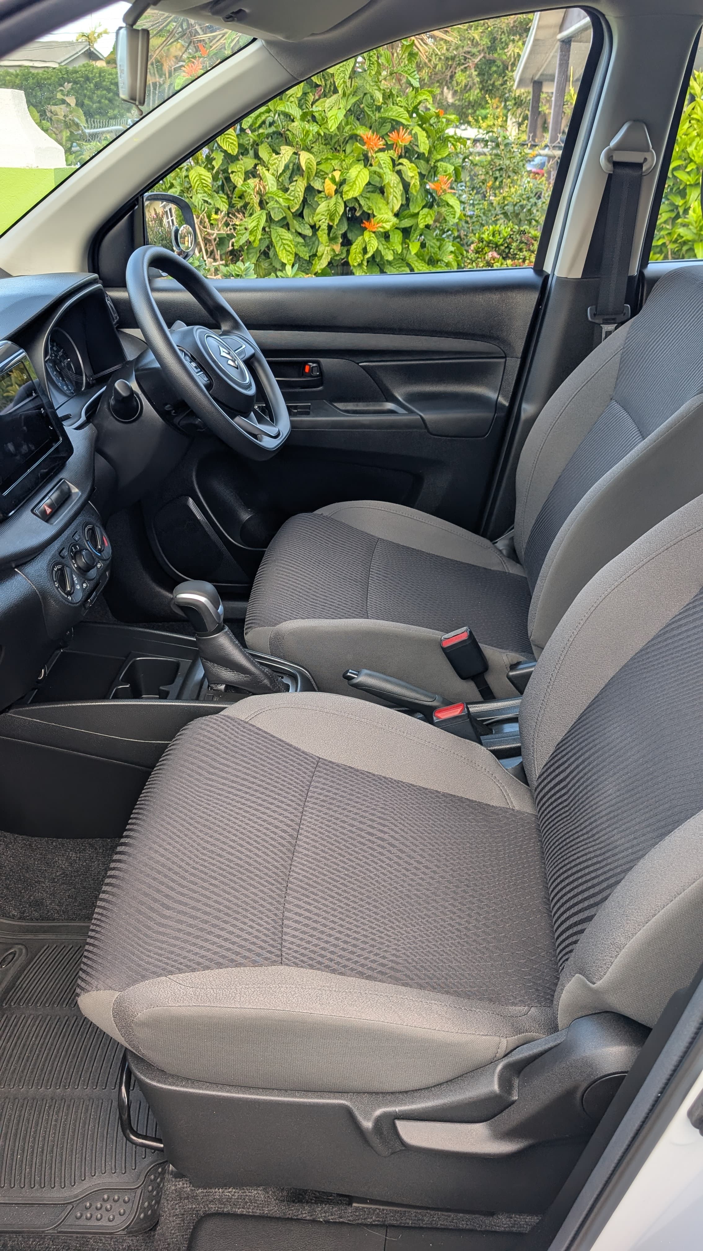 Ertiga 7 seater Hybrid - Image 2